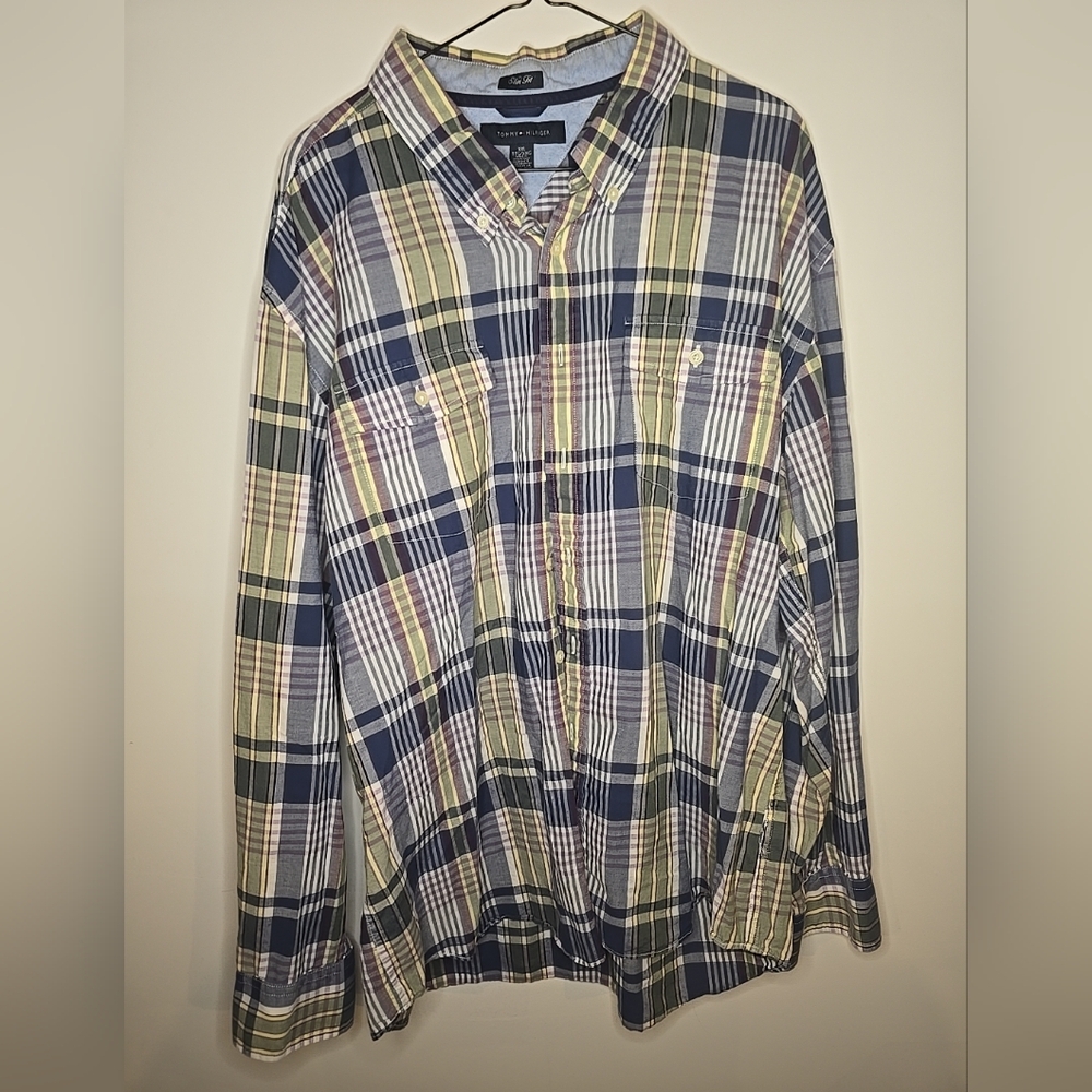 Men's Plaid Button-Down Shirt